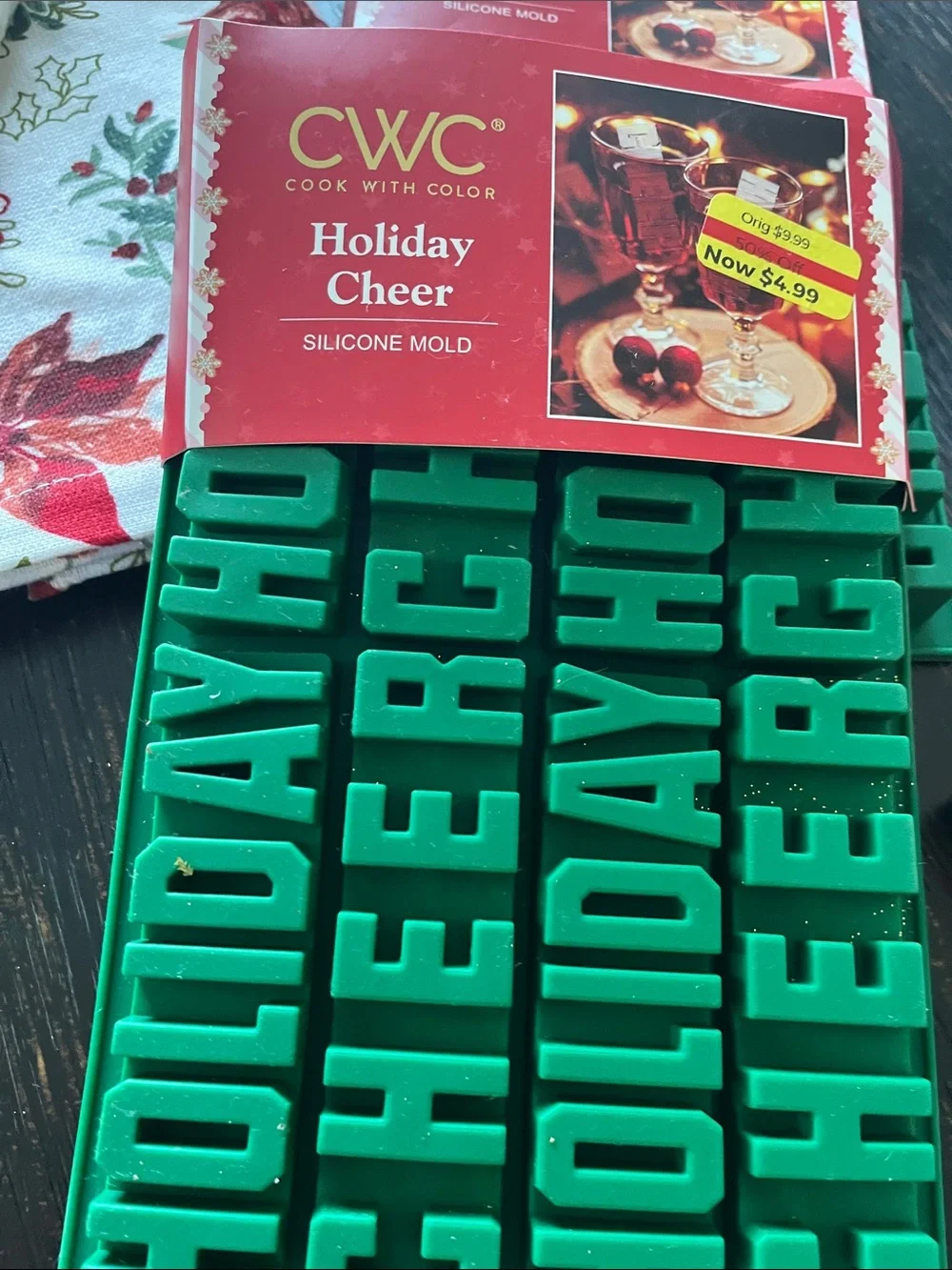 Christmas in July bundle w/ Jelly Beans Red/Green. 7 pieces